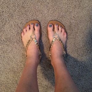 Jessica Simpson | Gold Strappy Sandals