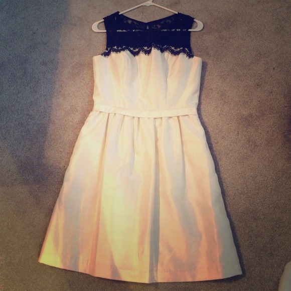 Ladylike cream and black lace A line dress