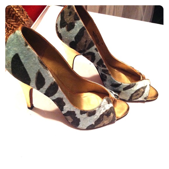 Leopard Peeptoe Pumps