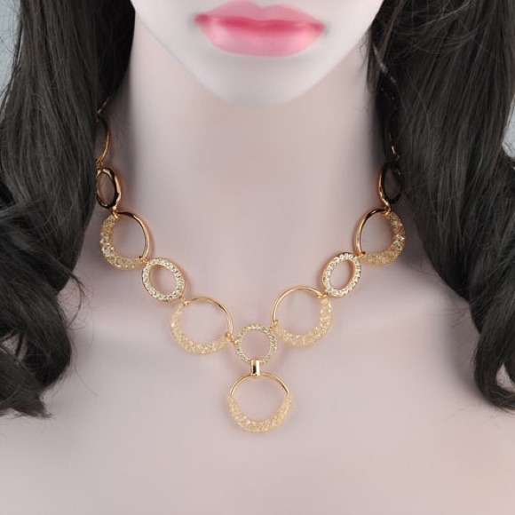 Alloy with Czech Crystal Necklace, brand new. - Picture 3 of 4