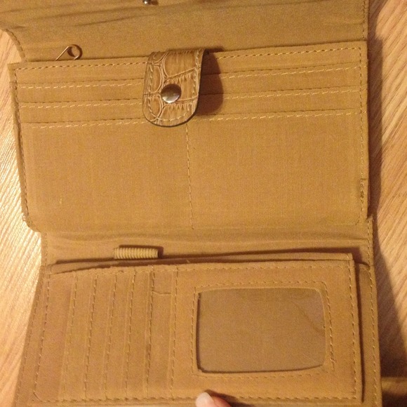 Wallet - Picture 3 of 3