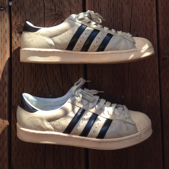 Mens adidas superstar vintage.