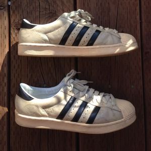 Mens adidas superstar vintage.
