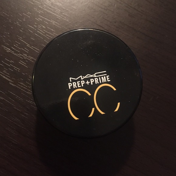 MAC prep + prime cc colour correcting loose powder