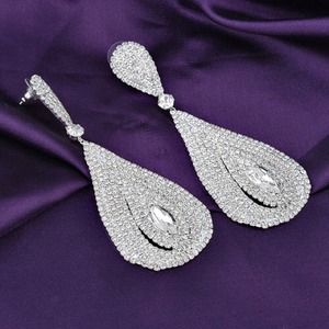 Copper earrings with zircon