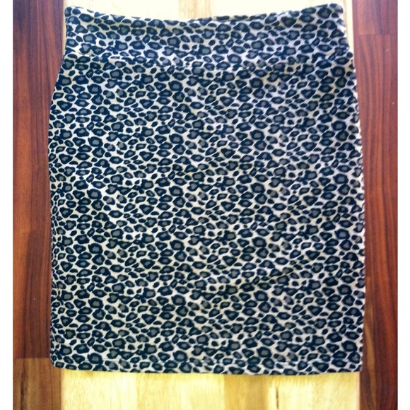 👠XS or Small Leopard Print Mini Skirt👠