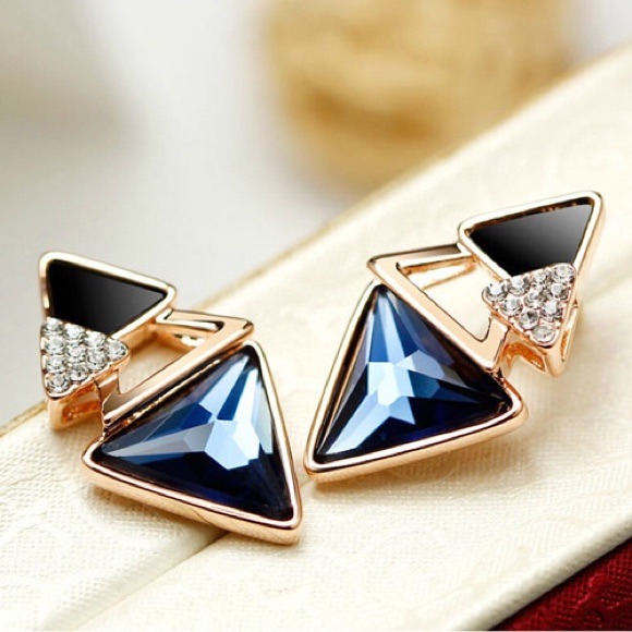 Czech Crystal earrings - Picture 2 of 3