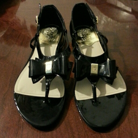 NWOT Vince Camuto Patent leather sandals