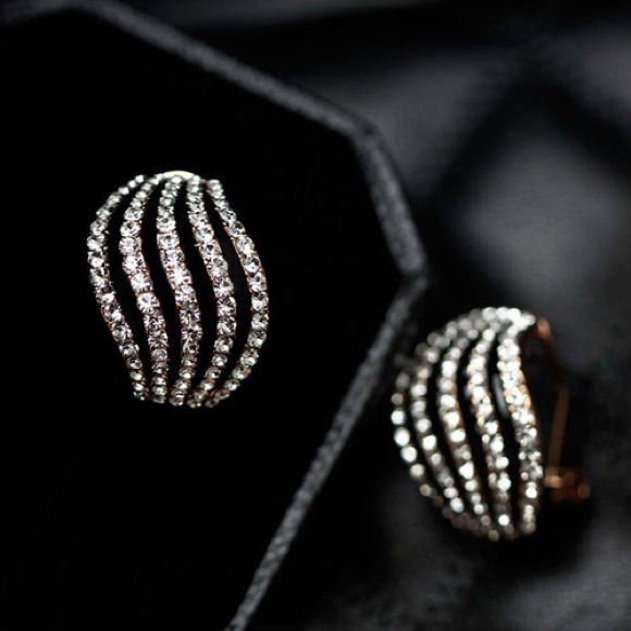 Czech Crystal earrings - Picture 3 of 3