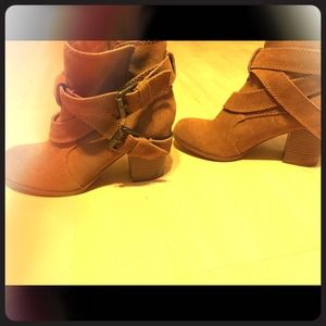 Genuine leather booties
