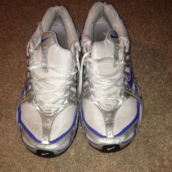 Nike relax