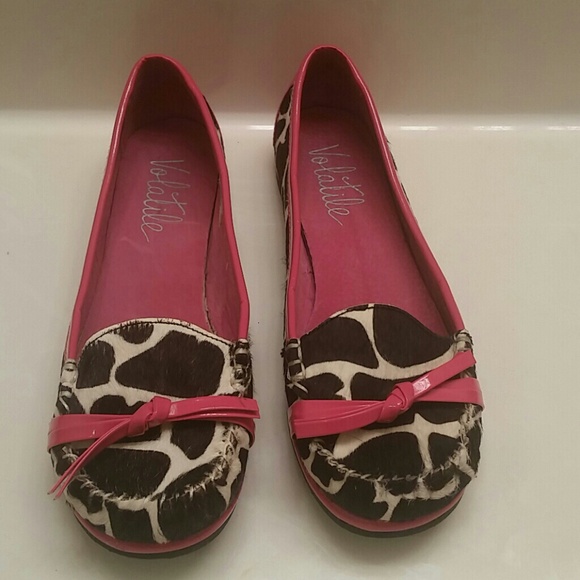 Volatile shoes