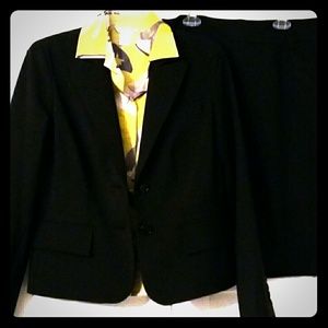 Navy Business Suit! Timeless attire!!