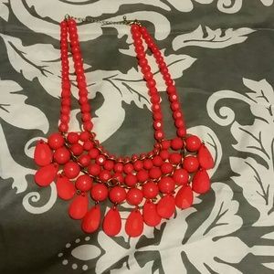 Statement necklace
