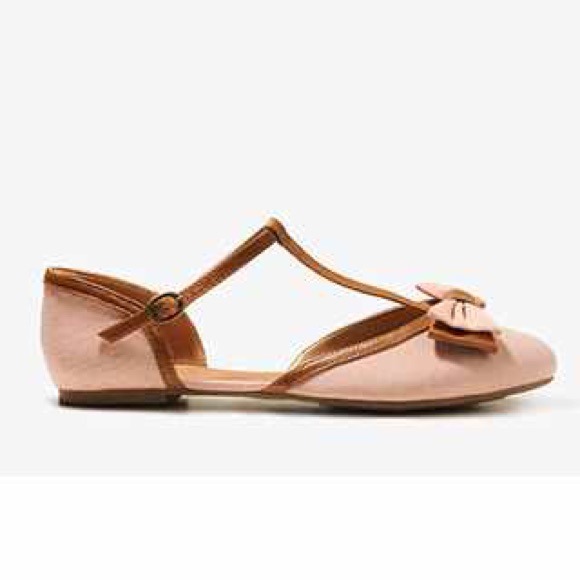IN SEARCH OF t strap bow flats from forever 21