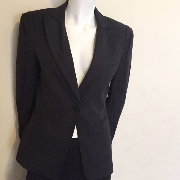 BEBE - Black blazer 💼💄