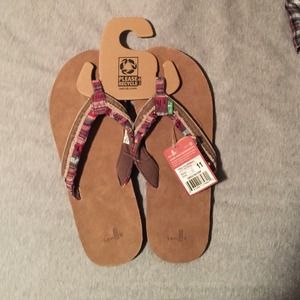 Sanuk flip flops