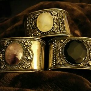 Bundle for yvelisous Cuffs