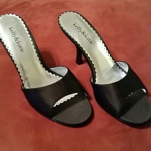 *** 25 - Classy black heels