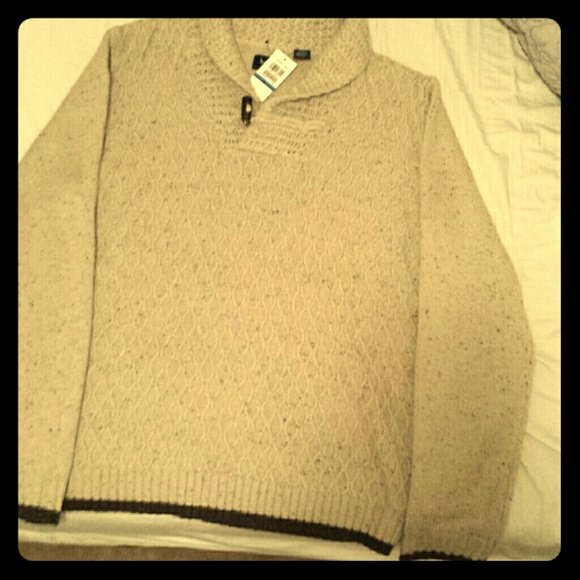 Men's beige sweater