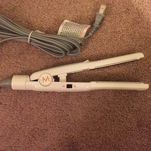 Brand anew Moroccan Oil Flat Iron 1in travel