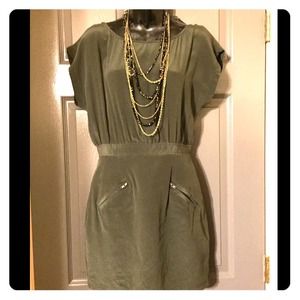Green dress + free gift