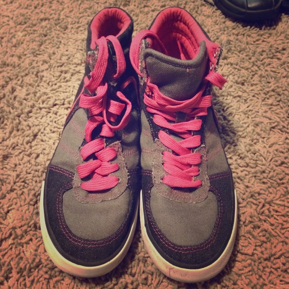 Joe Boxer shoes