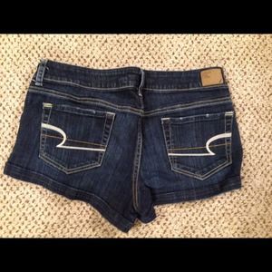 American eagle shorts! 💘💘