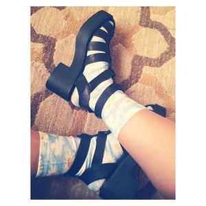 Forever21 Black Gladiator strappy platform sandals