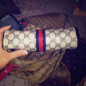 Traded gucci cross body