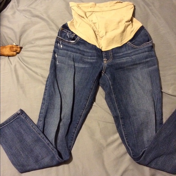Full panel maternity jeans.