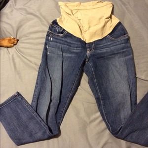 Full panel maternity jeans.