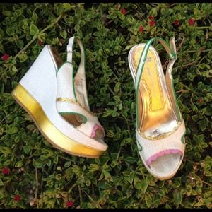 Fornarina shoes, Cream with gold, Size 7,5