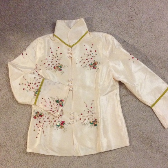 Traditional Chinese Top