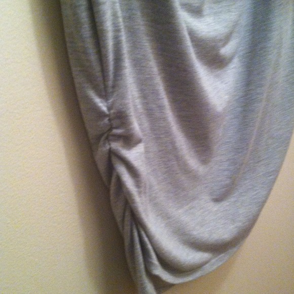 ✳️SOLD IN BUNDLE✳️🎉HP🎉Beautiful Shirt - Picture 3 of 4