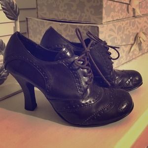 Brown saddle shoe heels