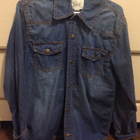 Jean jacket - Picture 1 of 4