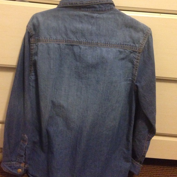 Jean jacket - Picture 2 of 4
