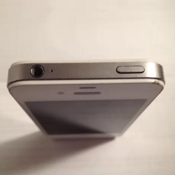 iPhone 4s - Picture 4 of 4