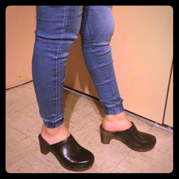 Uggs Abbie Clogs