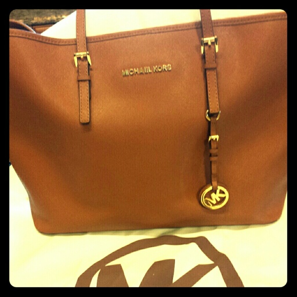 Michael Kors Jet Set Saffiano LargeTravel Tote Bag