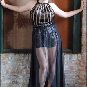 MacDuggal Black and Nude Prom dress. Size 16.