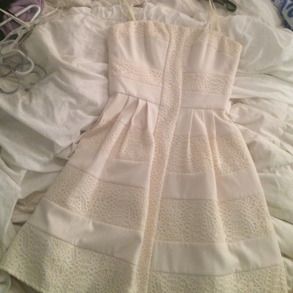 BCBG cream lace strapless cocktail dress