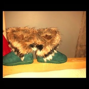 Boots faux fur