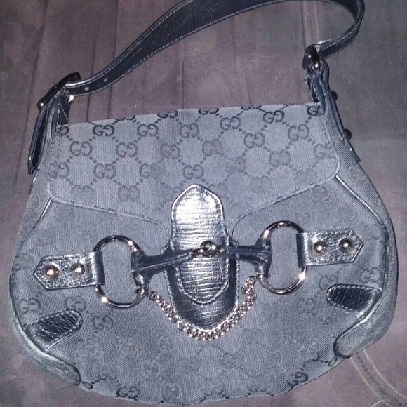 💢SOLD💢Gucci Small Black Horsebit Handbag - Picture 1 of 3