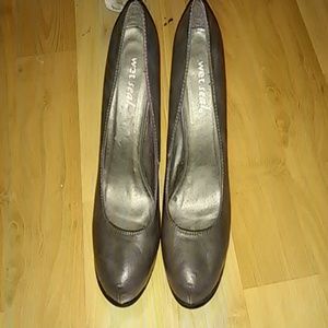 Wet Seal Grey Heels