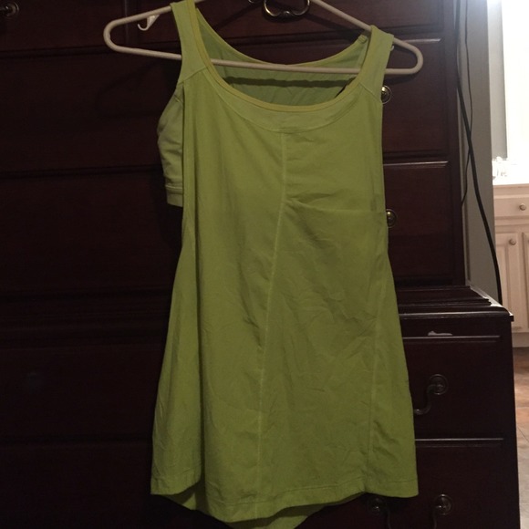 Lulu lemon yellow top with adjustable bra straps