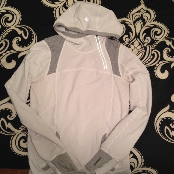 Lululemon pullover