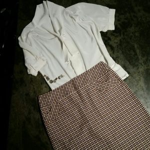 Pink and brown wool skirt