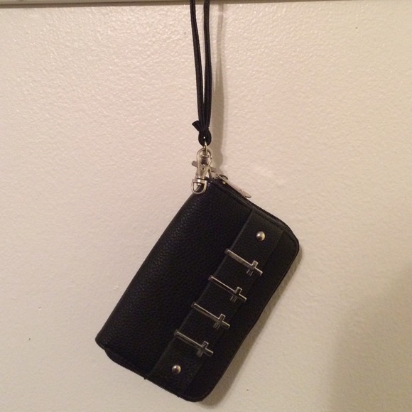 || WRISTLET ||